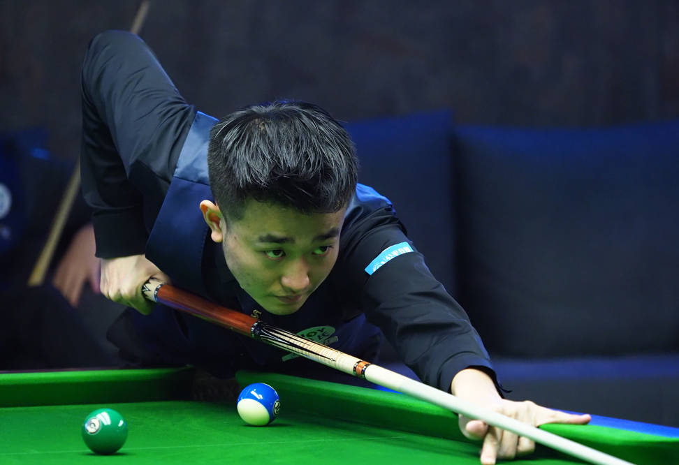 整体呈现出 整体呈现出