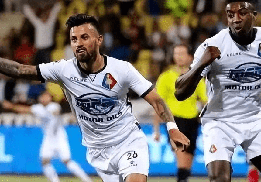 背景的人们 背景的人们